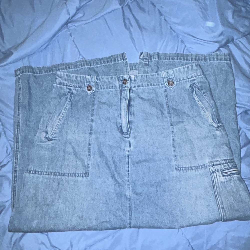 Denim maxi skirt with pockets